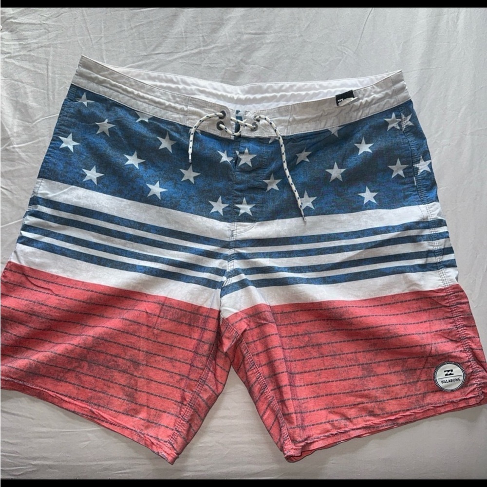 Mens Billabong American Flag Swim Trunks 36